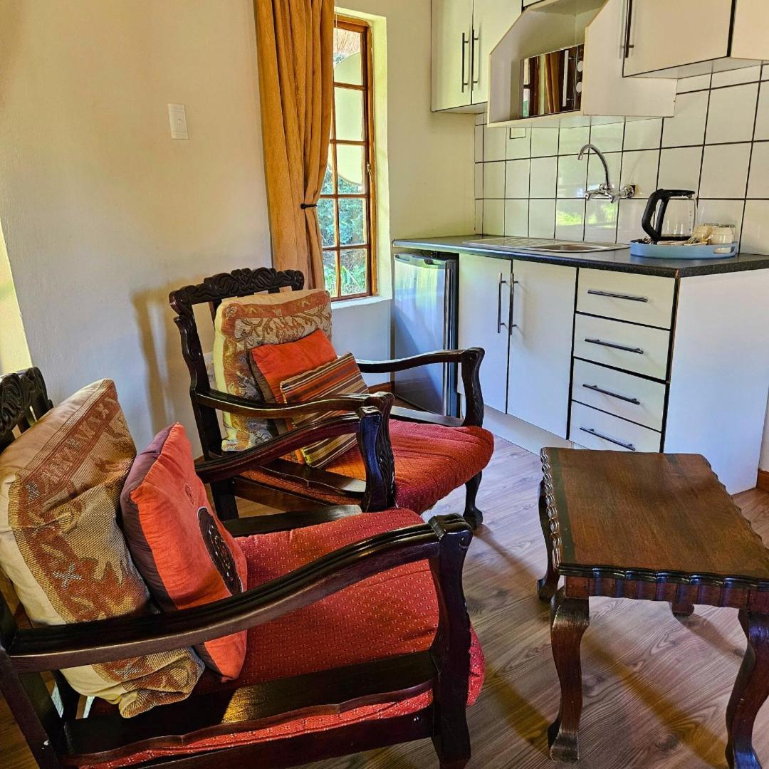 Bird Haven Guesthouse Hlotse Buitenkant foto